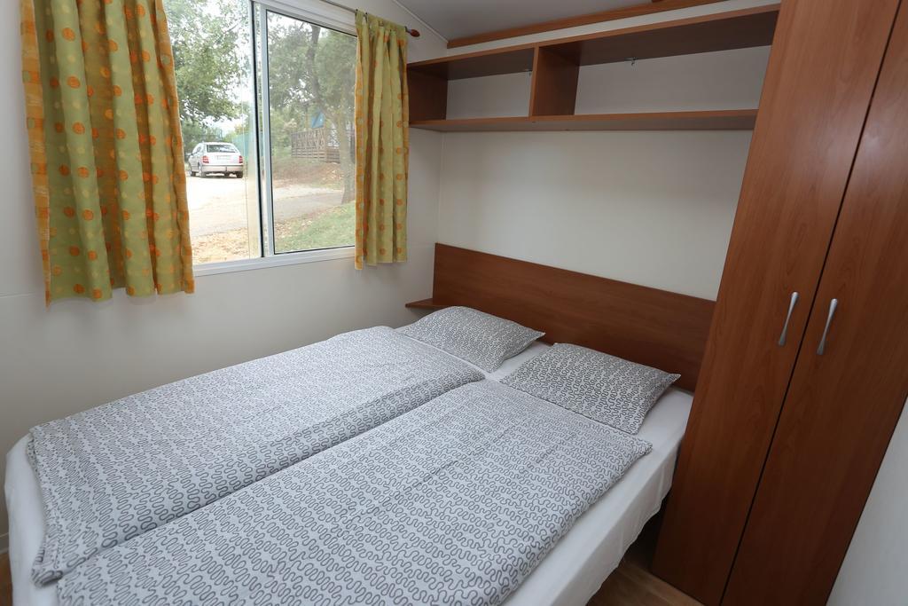 Mobile Homes Comfort Capri Bijela Uvala Mugeba Номер фото